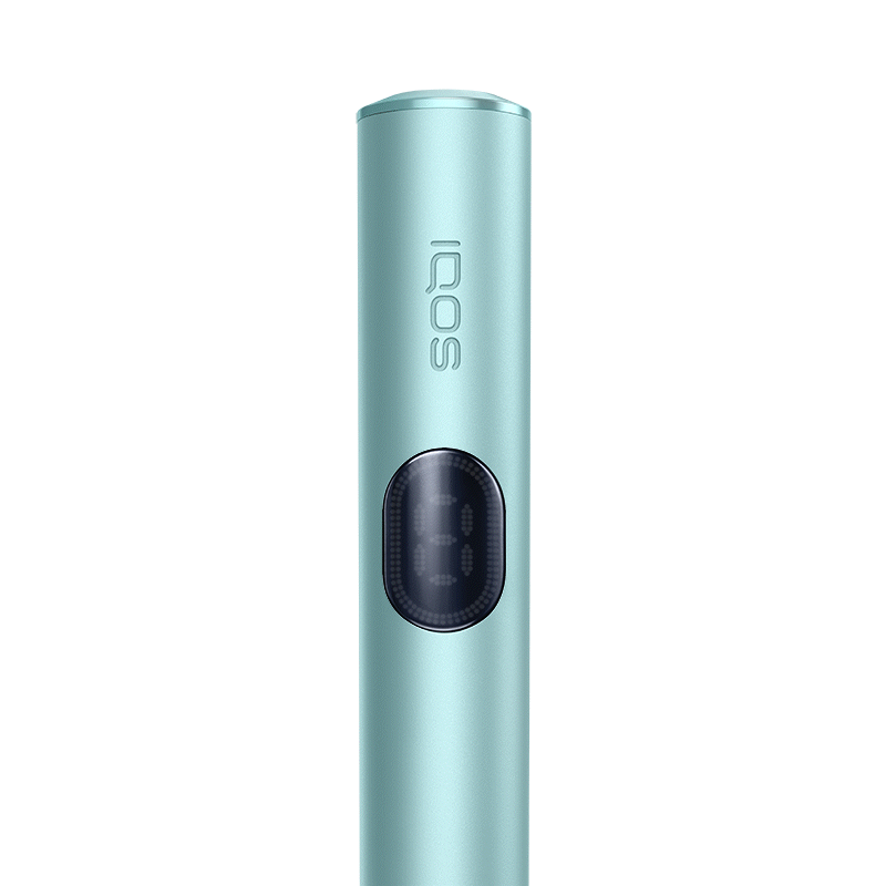 Ein IQOS ILUMA i mit einer Fehlermeldung im Display.