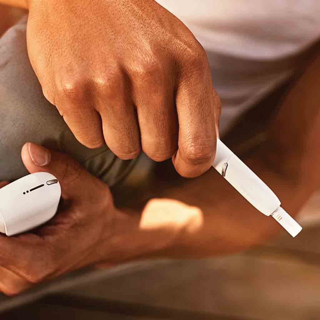 E-Cigarette Liquid vs. HEETS™ Heated Tobacco Sticks