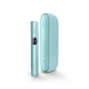 Imej perbandingan yang memaparkan IQOS ILUMA I Prime dalam variant Garnet Red , IQOS ILUMA i dalam variant Breeze Blue & IQOS ILUMA i ONE dalam variant Breeze Blue.