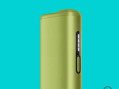 Zařízení IQOS ILUMA i ONE v zelené barvě, detailní pohled na kontrolky
