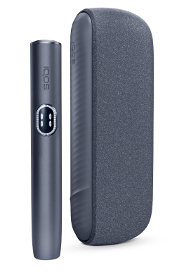 IQOS ILUMA i držalo in žepni polnilnik v Midgnight black barvi