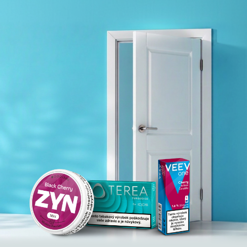 Otvorené dvere a pred nim produkty ZYN, TEREA a VEEV ONE náplň.