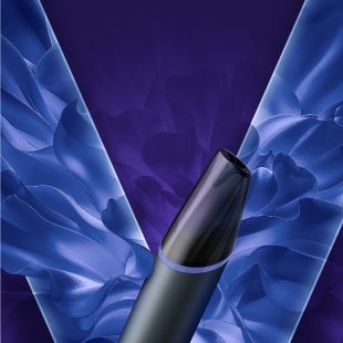 Un vape desechable&nbsp;VEEV now ULTRA&nbsp;sabor menta, en un fondo azul turquesa del logo VEEV. 