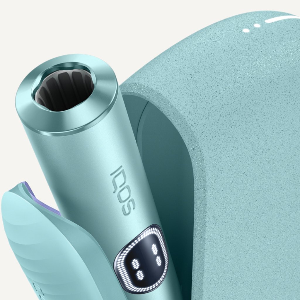 IQOS Iluma I Device in holder