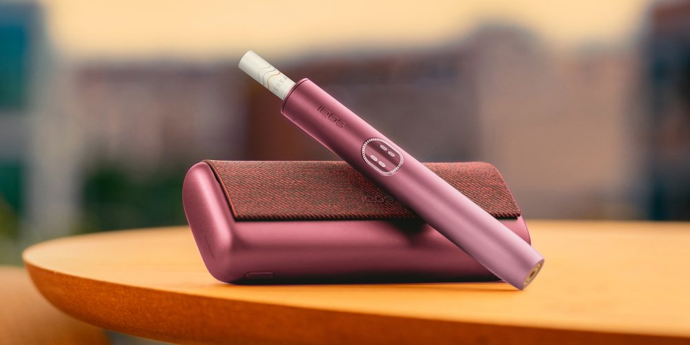 IQOS ILUMA i PRIME Tabakerhitzer in der Farbe Garnet Red