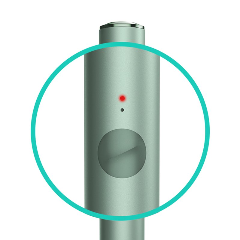 Ein IQOS ILUMA PRIME Holder mit einer Fehlermeldung im Display.