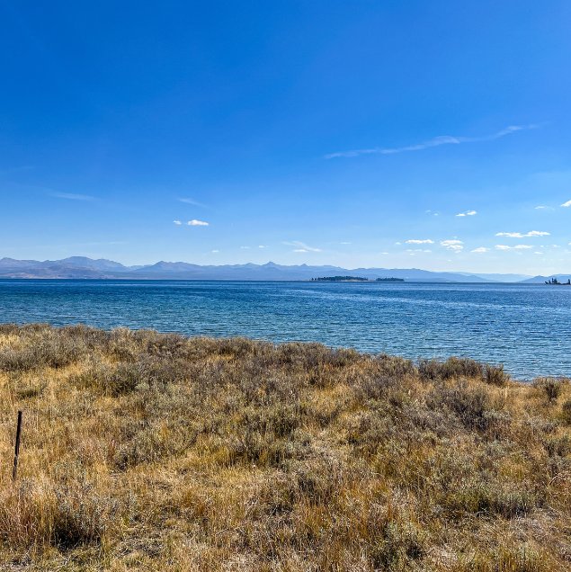 Montains and water view