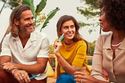 woman with ILUMA device