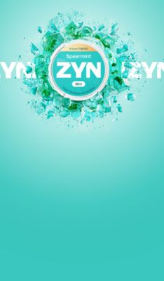 Lata de menta verde mini ZYN rodeada de hielo verde y sobre el logotipo de ZYN