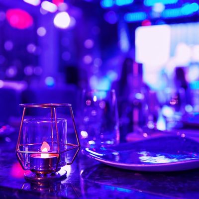 IQOS ILUMA i Electric Purple