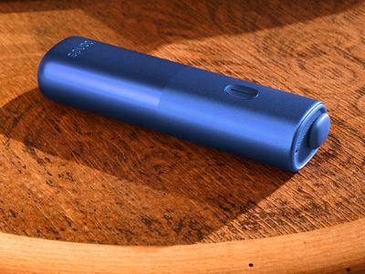 Bonds by Iqos in wooden table