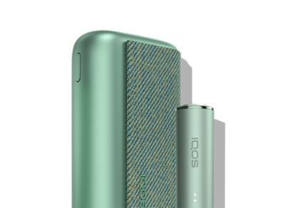 Jade Green IQOS ILUMA PRIME kapesní nabíječka a nahřívač.