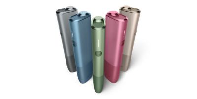 Appareils IQOS ILUMA ONE en différentes couleurs.