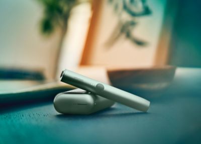 IQOS_ILUMA_ JAPAN_CALLIGRAPHY_1214_PRIME_ JADEGREEN_PRODUCT