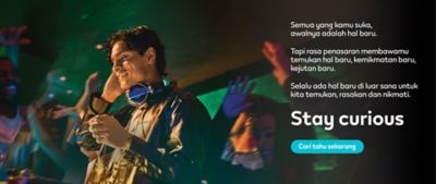 Stay Stay Curious Music - People Enjoying Music