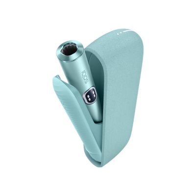 IQOS Iluma i en vista lateral con su dispositivo complementario en ángulo bajo.