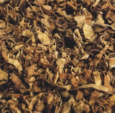 Nasekané tabakové listy.