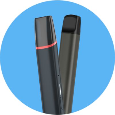 VEEV ONE a VEEV NOW na modrom pozadie