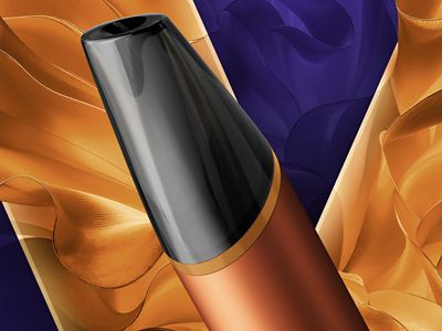 VEEV NOW ULTRA zařízení na hnědo modrém pozadí