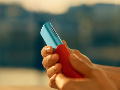 IQOS ILUMA i One with sleeve