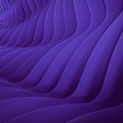 zvlněné, tmavě fialové pozadí