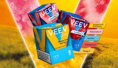 Kartony náplní do VEEV ONE s motivem červnové VEEV ONE kampaně