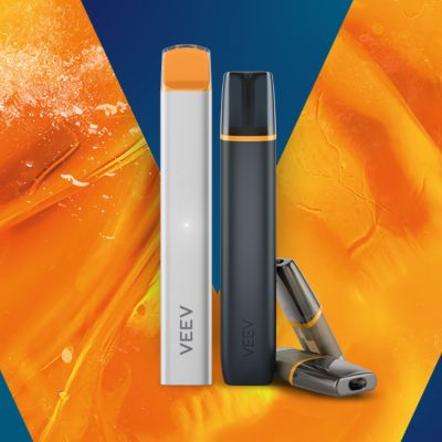 Ein VEEV NOW Device und ein VEEV ONE Device mit zwei Pods