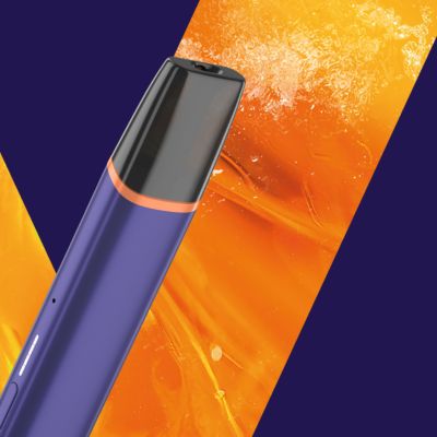 Ein Electric Purple VEEV ONE Device mit eingesetztem Pod