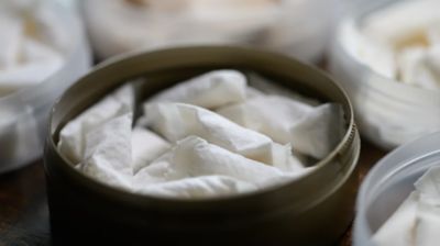 Nicotine pouches in a can