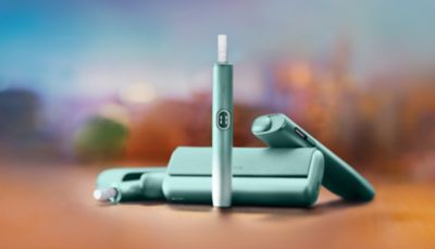 IQOS ILUMA i Geräte Familie in der Farbe Breeze Blue
