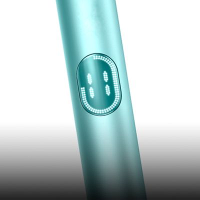 IQOS ILUMA i PRIME color Azul Brisa mostrando la Pantalla Táctil y el Modo Pausa.