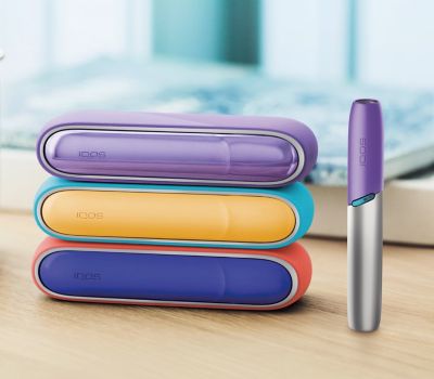Personalisierte IQOS ORIGINALS DUO Geräte in verschiedenen Farben