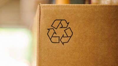 recycle image on a cardbox