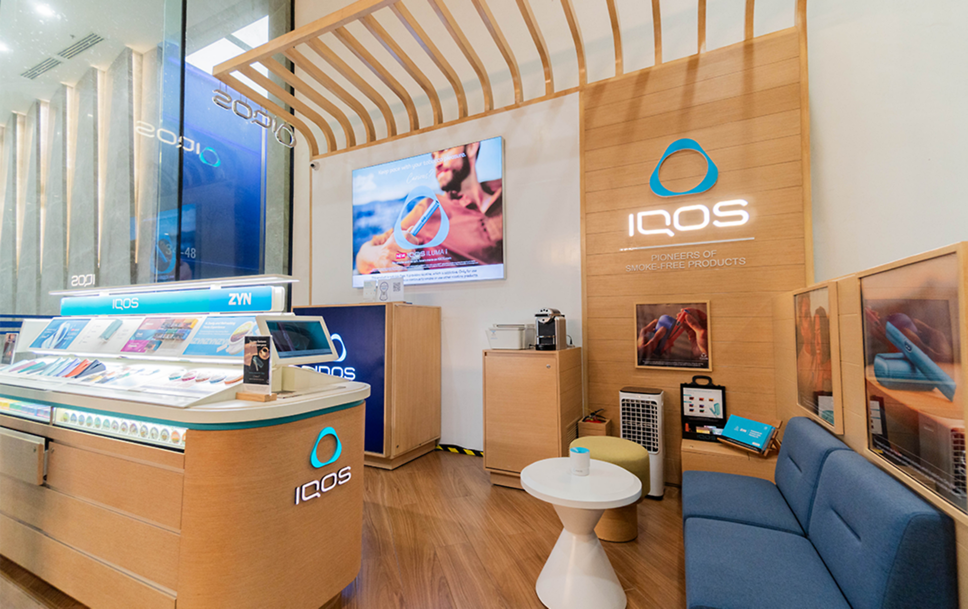 IQOS Store The Podium