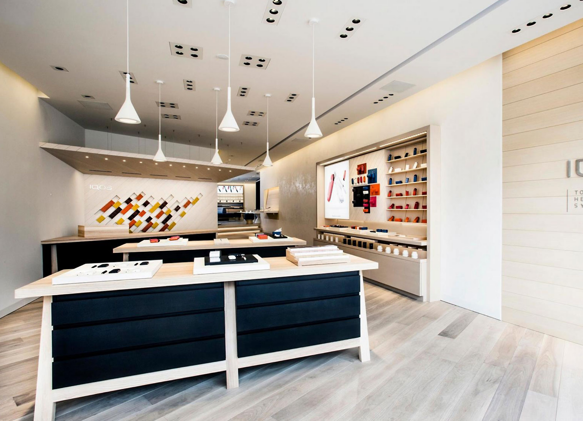 IQOS Shop-in-Shop HH EP