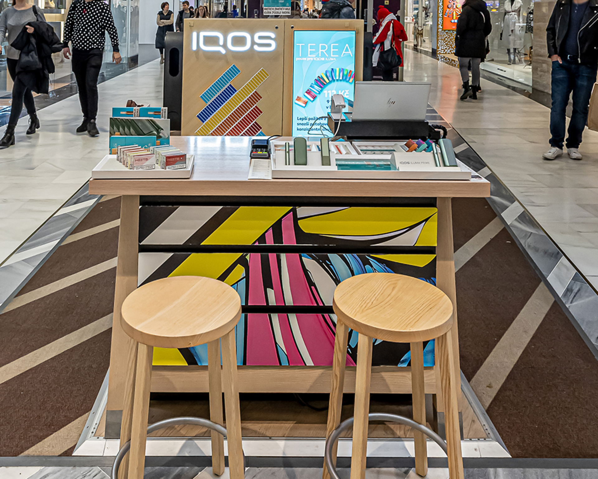 IQOS store Praha Westfield Chodov 2
